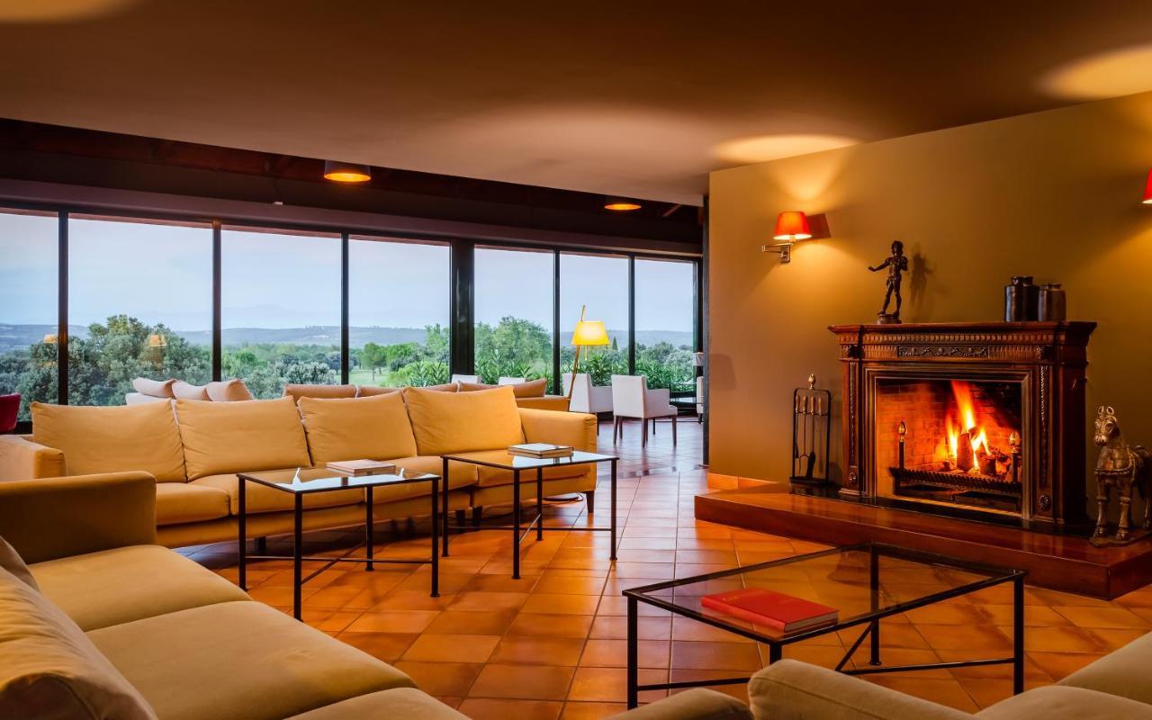 Hotel Torremirona Golf & Spa Navata Εξωτερικό φωτογραφία