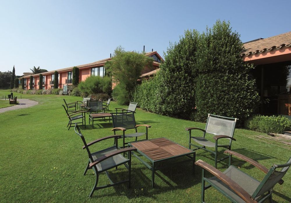 Hotel Torremirona Golf & Spa Navata Εξωτερικό φωτογραφία